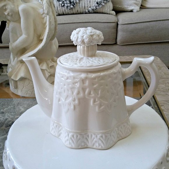 GORGEOUS White ROSES Lenox BUTLERS Pantry TEAPOT